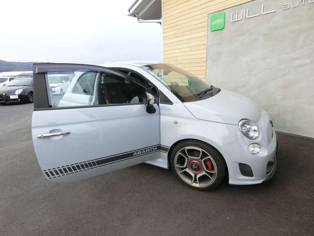 アバルト ５９５ コンペティツィオーネ H27年 (中国) 99