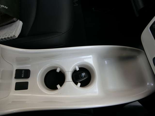 トヨタ プリウス １．８ Ａ ツーリングセレクション H28年 (中国) 99