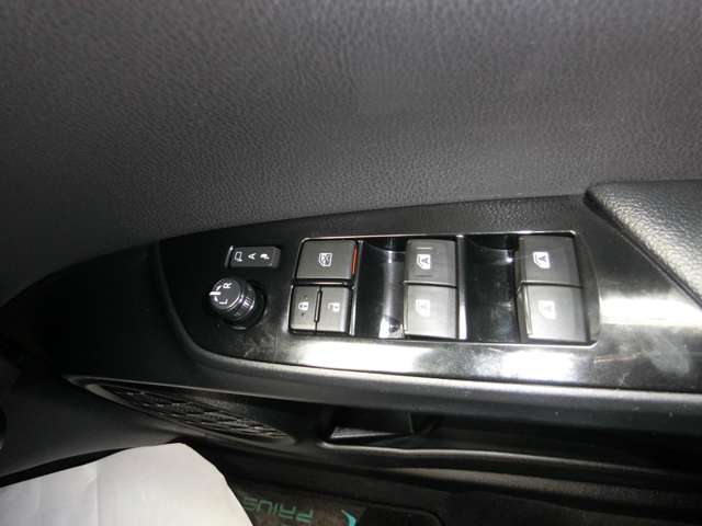 トヨタ プリウス １．８ Ａ ツーリングセレクション H28年 (中国) 99