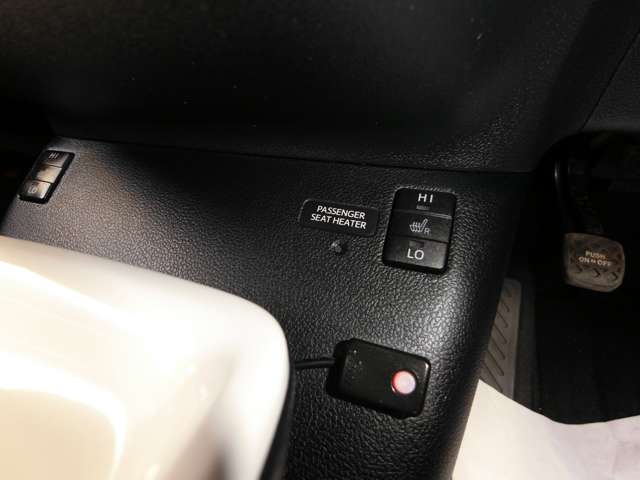 トヨタ プリウス １．８ Ａ ツーリングセレクション H28年 (中国) 99