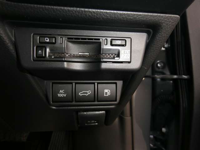 トヨタ プリウス ２．０ Ｚ R5年 (中国) 99