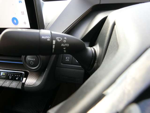 トヨタ プリウス ２．０ Ｚ R5年 (中国) 99