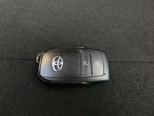 トヨタ プリウス ２．０ Ｚ R5年 (中国) 99