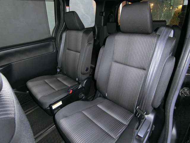 トヨタ ノア ２．０ ＳＩ H29年 (中国) 99