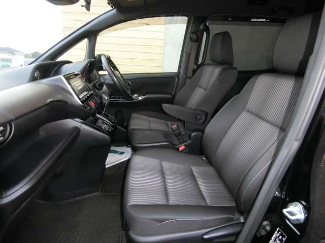 トヨタ ノア ２．０ ＳＩ H29年 (中国) 99