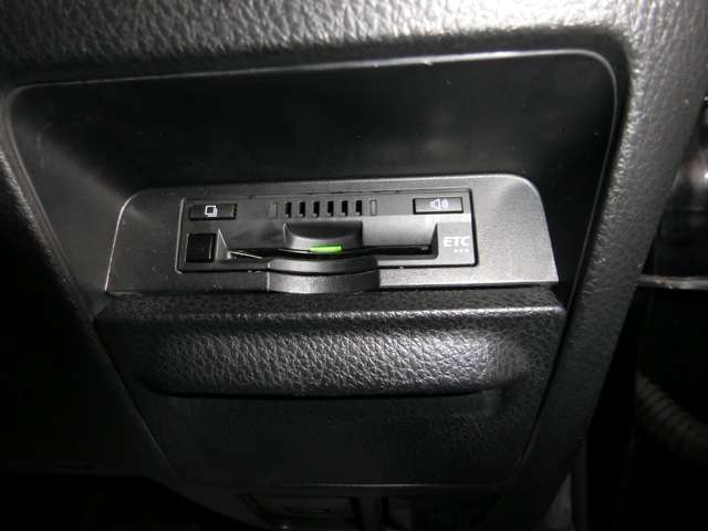 トヨタ ノア ２．０ ＳＩ H29年 (中国) 99