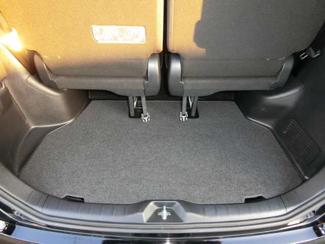 トヨタ ノア ２．０ ＳＩ H29年 (中国) 99