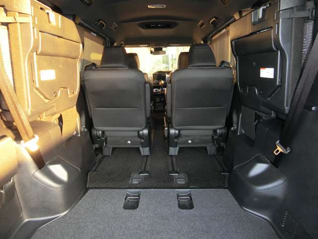 トヨタ ノア ２．０ ＳＩ H29年 (中国) 99