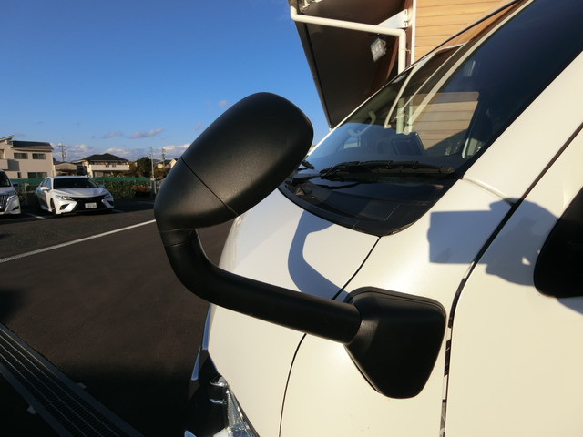 トヨタ ハイエースバン ２．８ ＤＸ ワイド スーパーロング ハイルーフ ディーゼルターボ ４ＷＤ R5年 (中国) 99