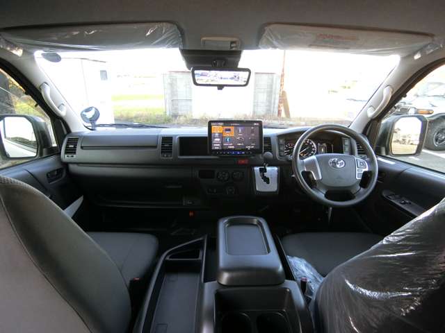 トヨタ ハイエースバン ２．８ ＤＸ ワイド スーパーロング ハイルーフ ディーゼルターボ ４ＷＤ R5年 (中国) 99