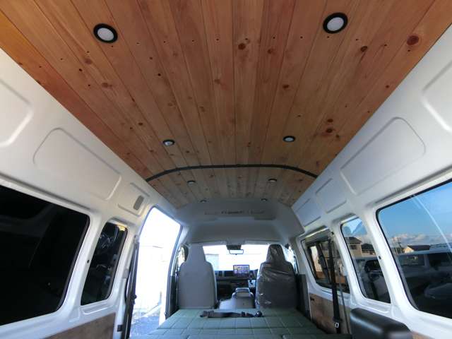 トヨタ ハイエースバン ２．８ ＤＸ ワイド スーパーロング ハイルーフ ディーゼルターボ ４ＷＤ R5年 (中国) 99