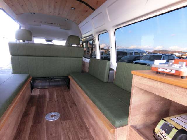 トヨタ ハイエースバン ２．８ ＤＸ ワイド スーパーロング ハイルーフ ディーゼルターボ ４ＷＤ R5年 (中国) 99