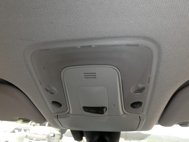 トヨタ プリウス １．８ Ａ H28年 (中国) 99