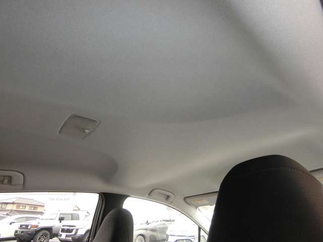 トヨタ プリウス １．８ Ａ H28年 (中国) 99