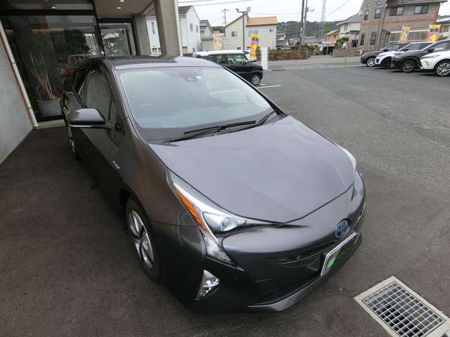 トヨタ プリウス １．８ Ａ H28年 (中国) 99