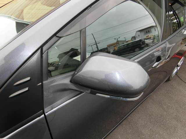 トヨタ プリウス １．８ Ａ H28年 (中国) 99