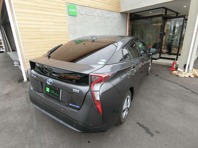 トヨタ プリウス １．８ Ａ H28年 (中国) 99