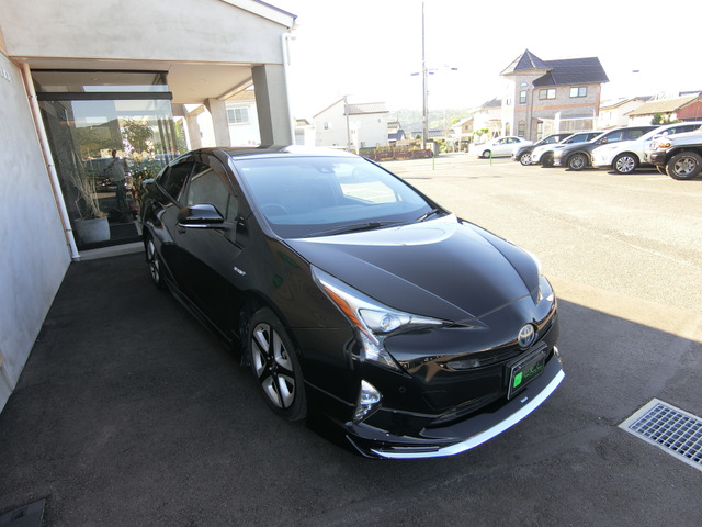 トヨタ プリウス １．８ Ａ ツーリングセレクション H28年 (中国) 99