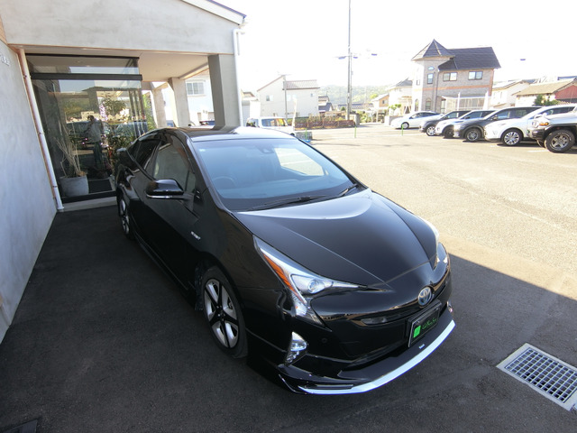 トヨタ プリウス １．８ Ａ ツーリングセレクション H28年 (中国) 99