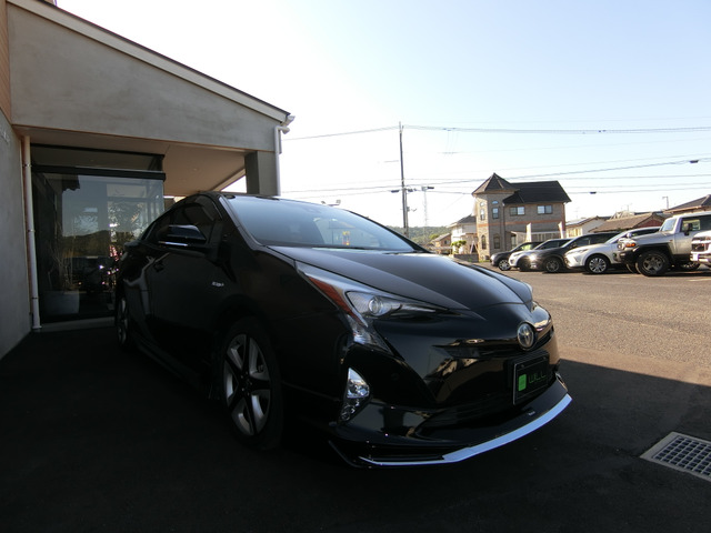 トヨタ プリウス １．８ Ａ ツーリングセレクション H28年 (中国) 99