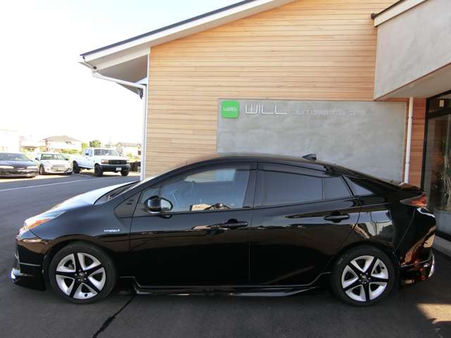 トヨタ プリウス １．８ Ａ ツーリングセレクション H28年 (中国) 99