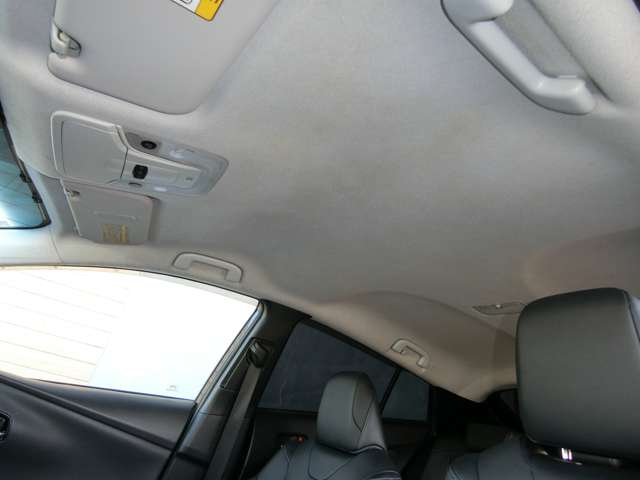 トヨタ プリウス １．８ Ａ ツーリングセレクション H28年 (中国) 99