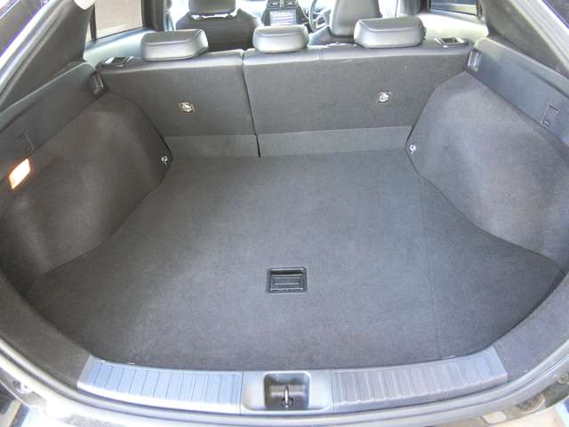 トヨタ プリウス １．８ Ａ ツーリングセレクション H28年 (中国) 99