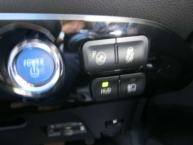 トヨタ プリウス １．８ Ａ ツーリングセレクション H28年 (中国) 99