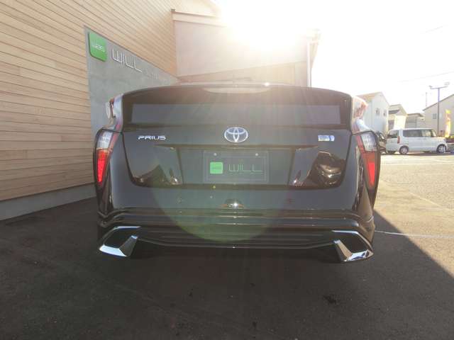 トヨタ プリウス １．８ Ａ ツーリングセレクション H28年 (中国) 99