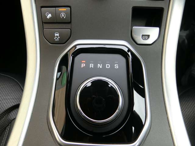 ランドローバー レンジローバーイヴォーク ＳＥ プラス ４ＷＤ H29年 (中国) 99