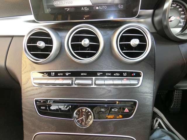 メルセデスベンツ Ｃクラスワゴン Ｃ２００ スポーツ H27年 (中国) 99