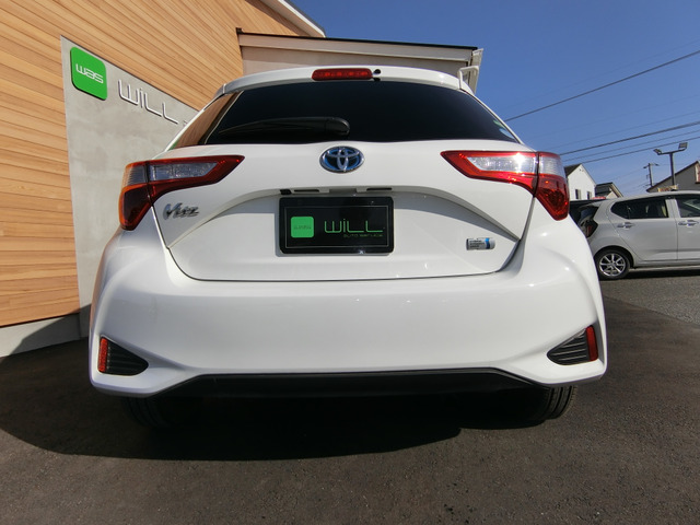 トヨタ ヴィッツ　ハイブリッド １．５ ハイブリッド Ｆ R1年 (中国) 99