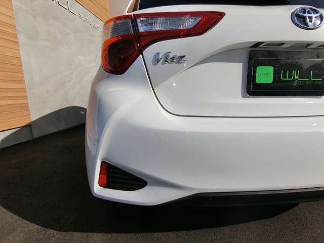 トヨタ ヴィッツ　ハイブリッド １．５ ハイブリッド Ｆ R1年 (中国) 99