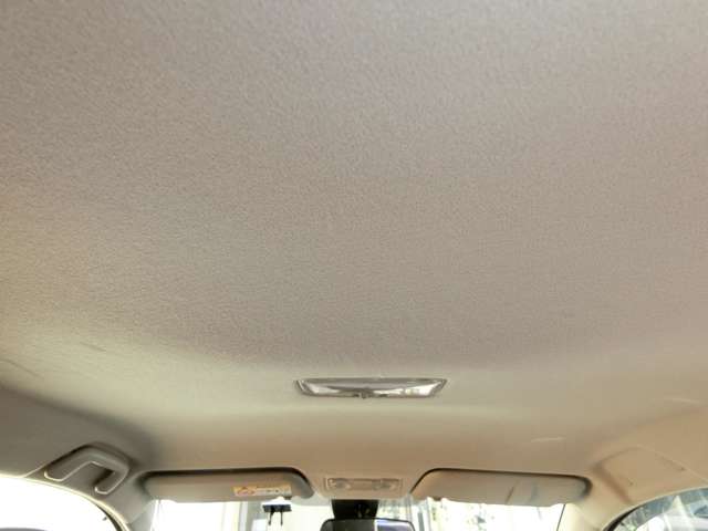 トヨタ ヴィッツ　ハイブリッド １．５ ハイブリッド Ｆ R1年 (中国) 99