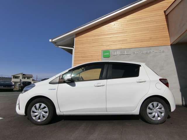 トヨタ ヴィッツ　ハイブリッド １．５ ハイブリッド Ｆ R1年 (中国) 99