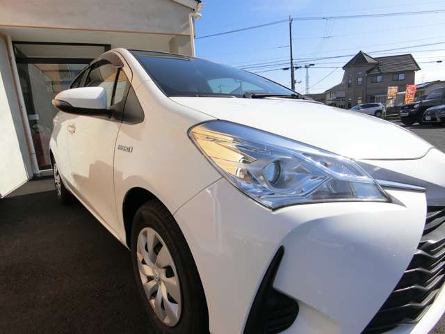 トヨタ ヴィッツ　ハイブリッド １．５ ハイブリッド Ｆ R1年 (中国) 99