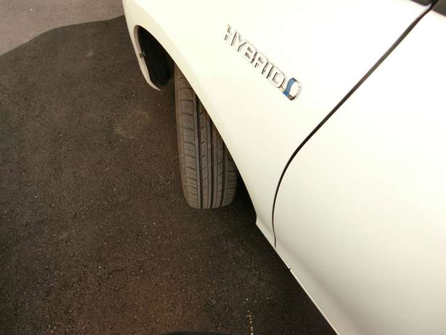 トヨタ ヴィッツ　ハイブリッド １．５ ハイブリッド Ｆ R1年 (中国) 99