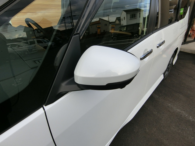 日産 セレナ １．４ Ｅ－ＰＯＷＥＲ ハイウェイスターＶ R5年 (中国) 99