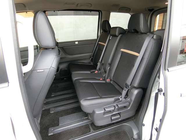 日産 セレナ １．４ Ｅ－ＰＯＷＥＲ ハイウェイスターＶ R5年 (中国) 99