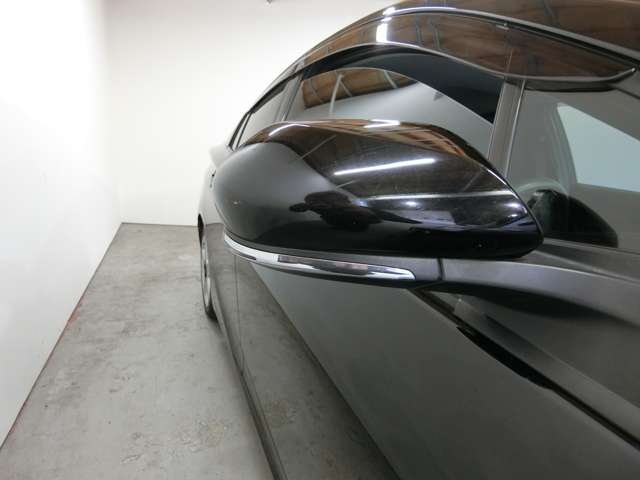 トヨタ プリウス １．８ Ａ プレミアム ツーリングセレクション H29年 (中国) 99