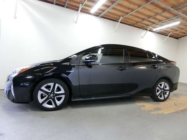 トヨタ プリウス １．８ Ａ プレミアム ツーリングセレクション H29年 (中国) 99