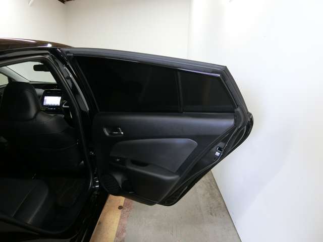 トヨタ プリウス １．８ Ａ プレミアム ツーリングセレクション H29年 (中国) 99