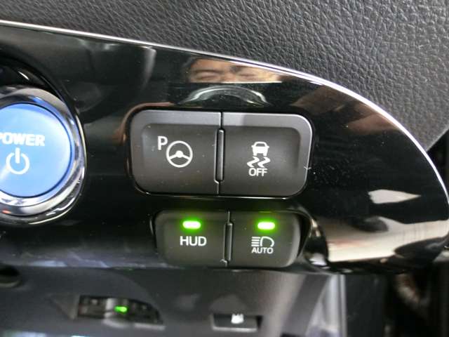 トヨタ プリウス １．８ Ａ プレミアム ツーリングセレクション H29年 (中国) 99