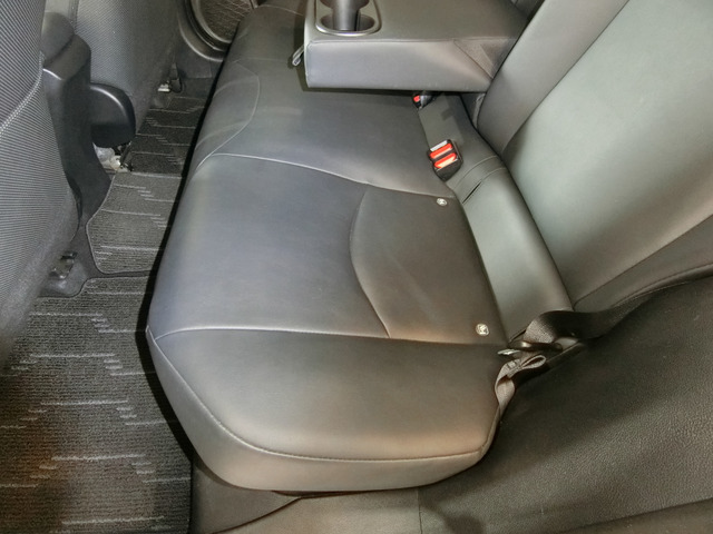 トヨタ プリウス １．８ Ａ ツーリングセレクション H28年 (中国) 99