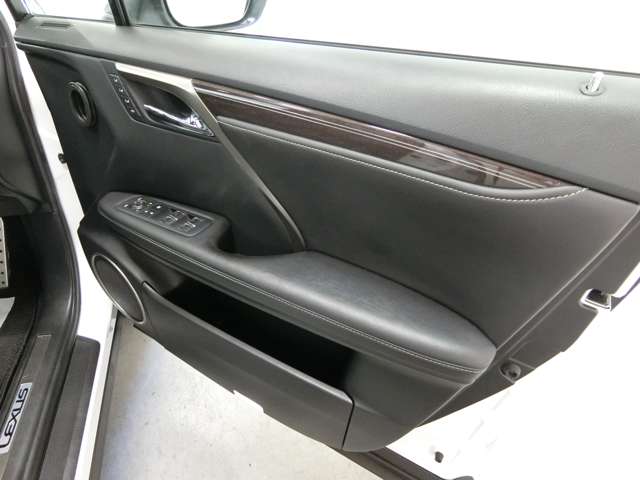 レクサス ＲＸ４５０ｈ ４５０Ｈ Ｆスポーツ ４ＷＤ H27年 (中国) 99