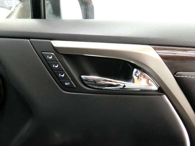 レクサス ＲＸ４５０ｈ ４５０Ｈ Ｆスポーツ ４ＷＤ H27年 (中国) 99