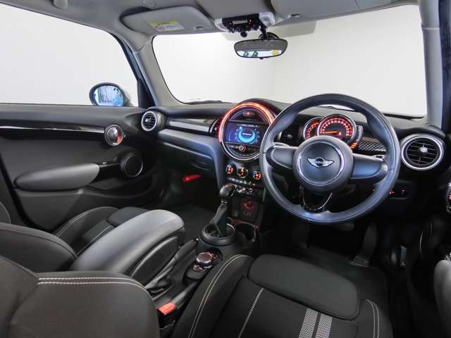 ミニ ミニ クーパーＳ ５ドア H26年 (中国) 99