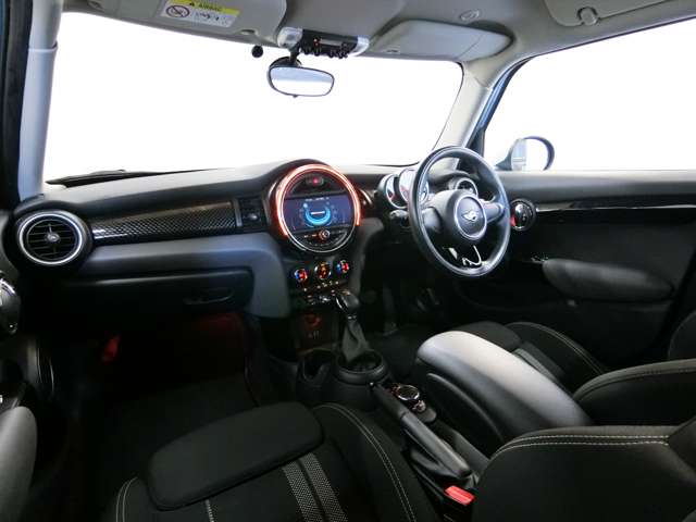 ミニ ミニ クーパーＳ ５ドア H26年 (中国) 99