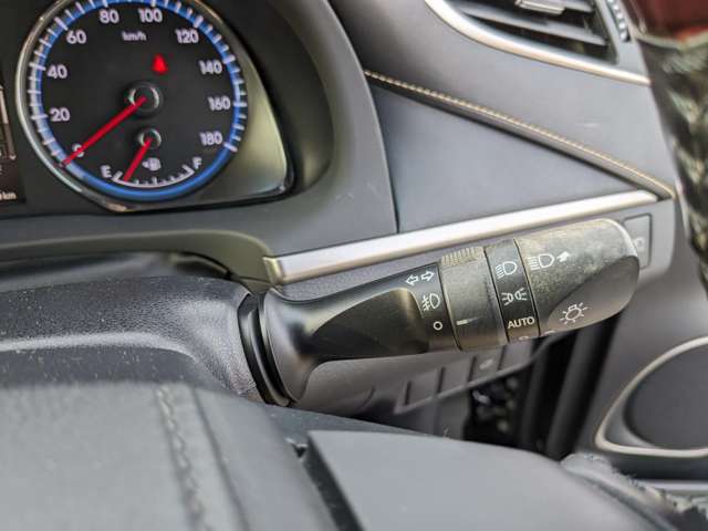 トヨタ ハリアー ２．０ プレミアム H27年 (九州・沖縄) 99