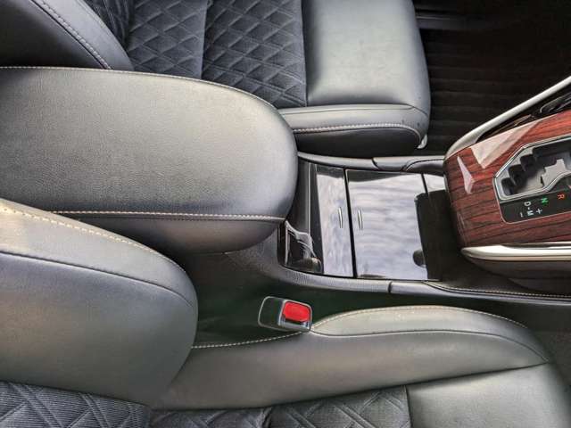 トヨタ ハリアー ２．０ プレミアム H27年 (九州・沖縄) 99